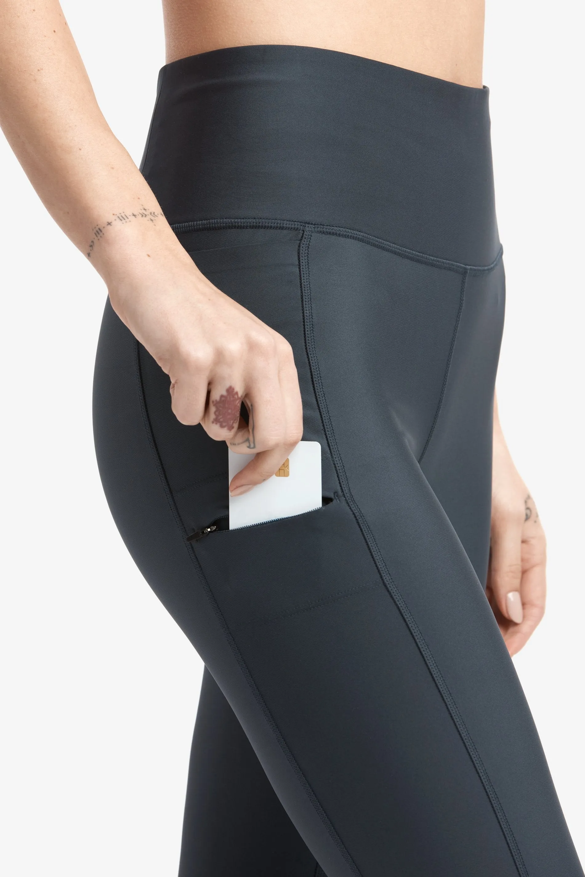 BURST ANKLE LEGGING