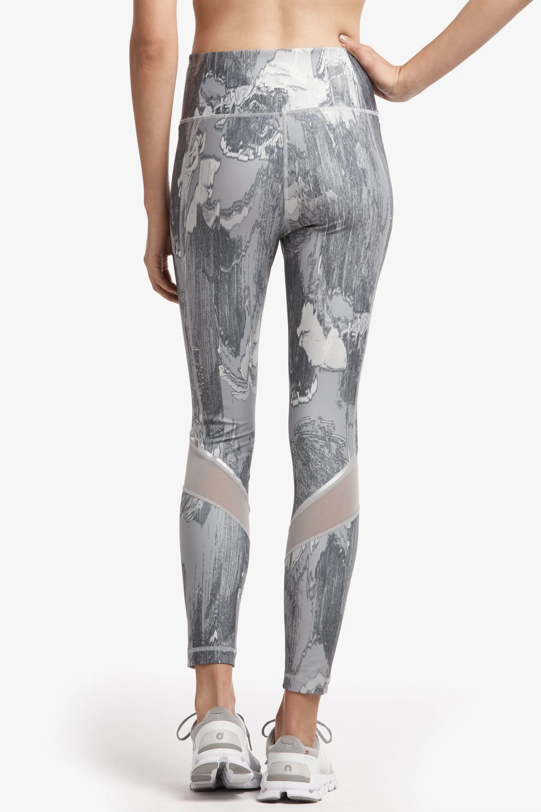 BURST ANKLE LEGGING