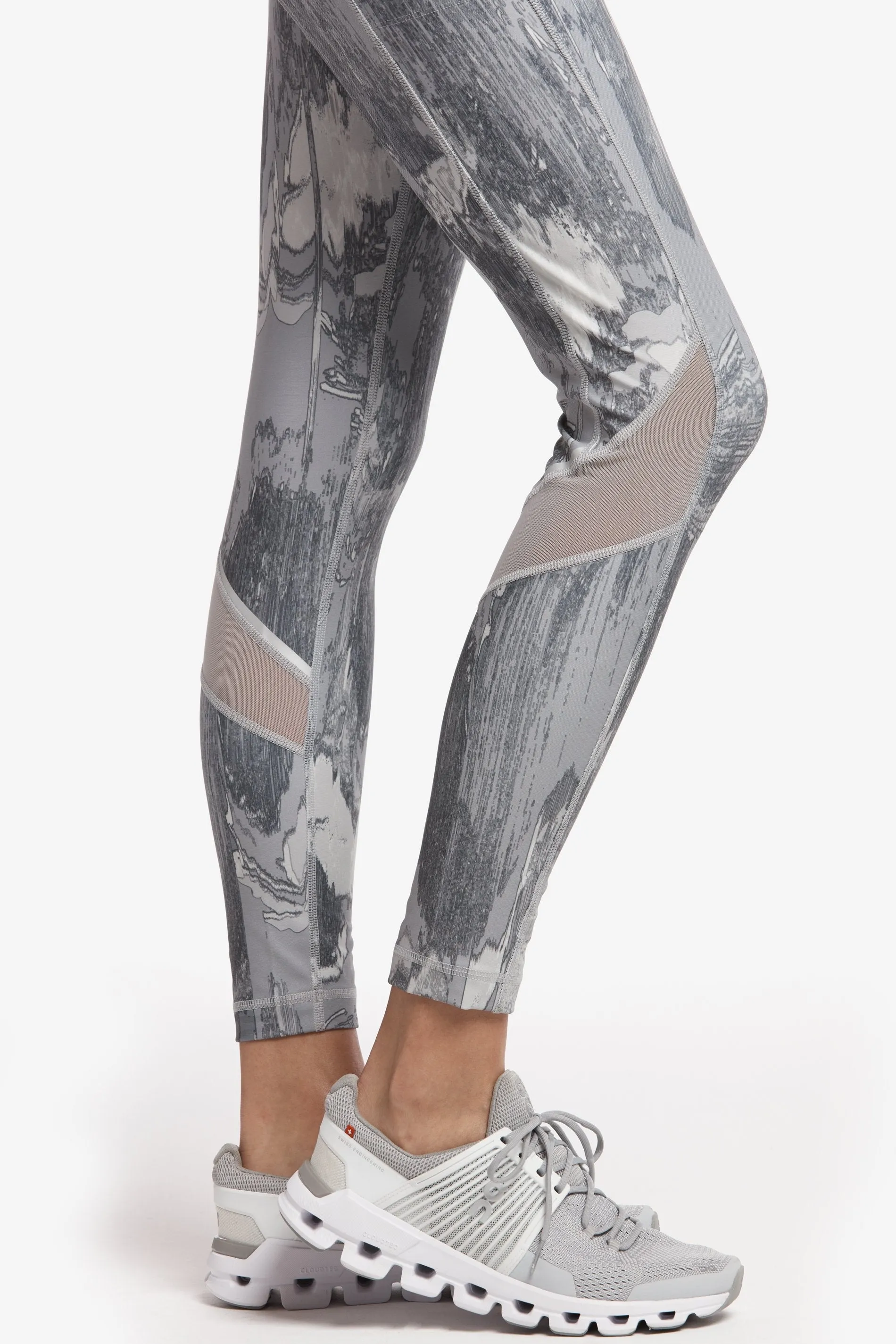 BURST ANKLE LEGGING