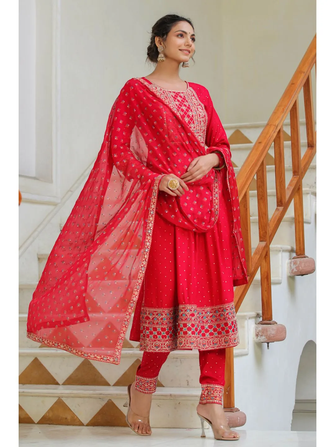 Raatrani Red Embroidered Naira Suit Set