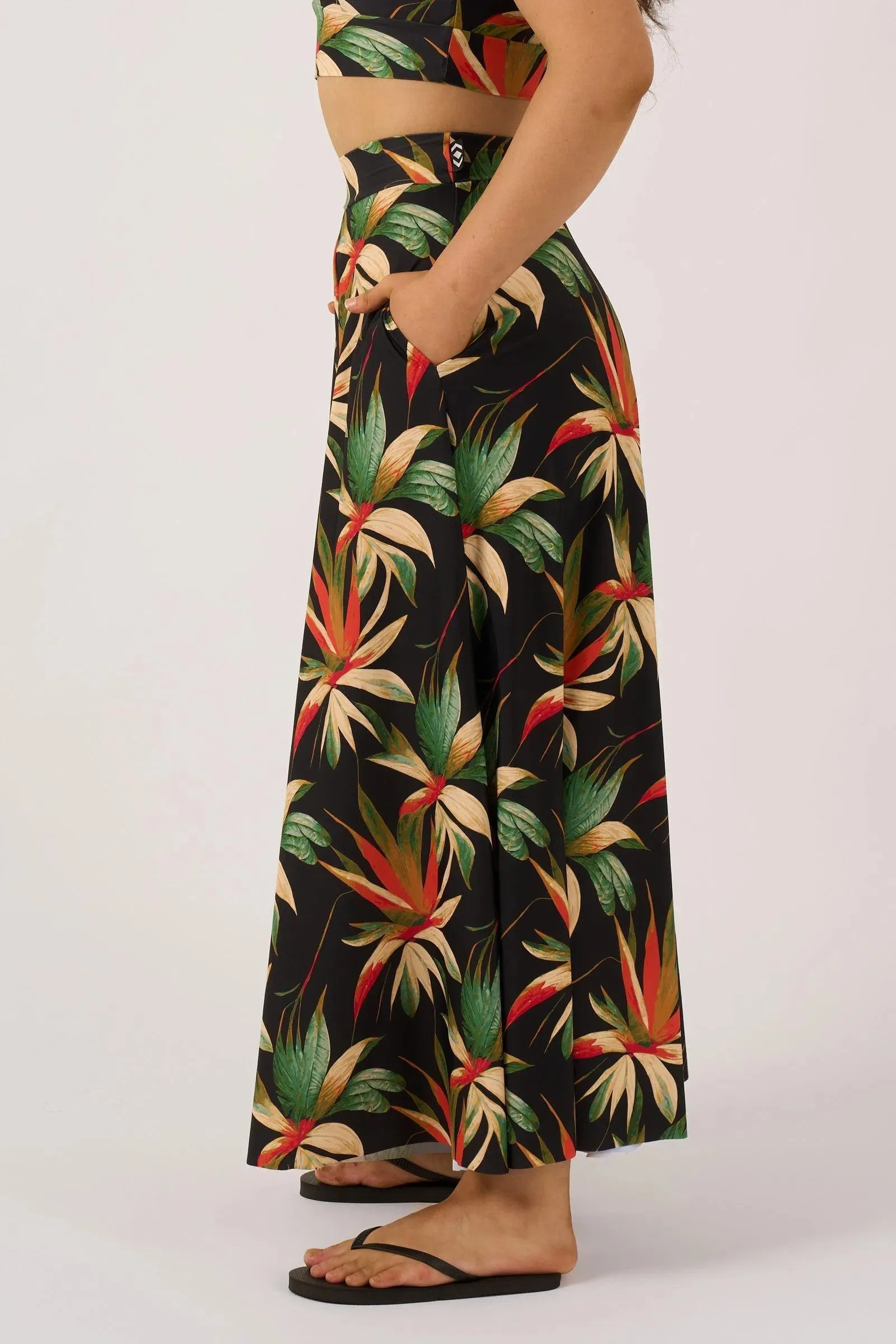 Silky Palazzo Pant With Pocket - Black Tropico