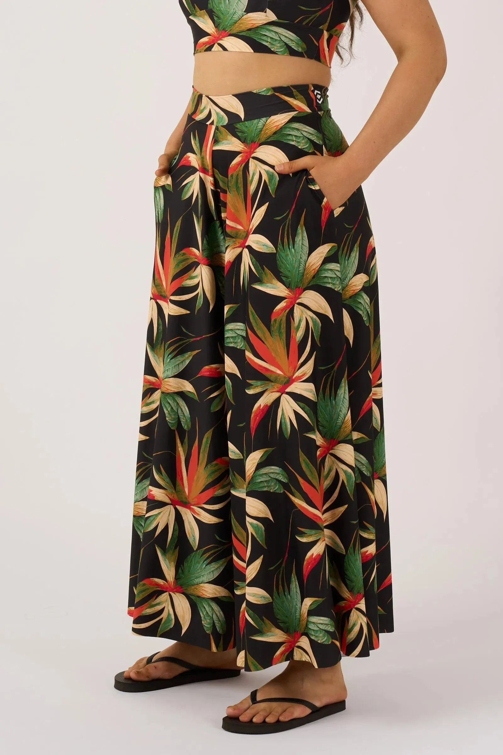 Silky Palazzo Pant With Pocket - Black Tropico
