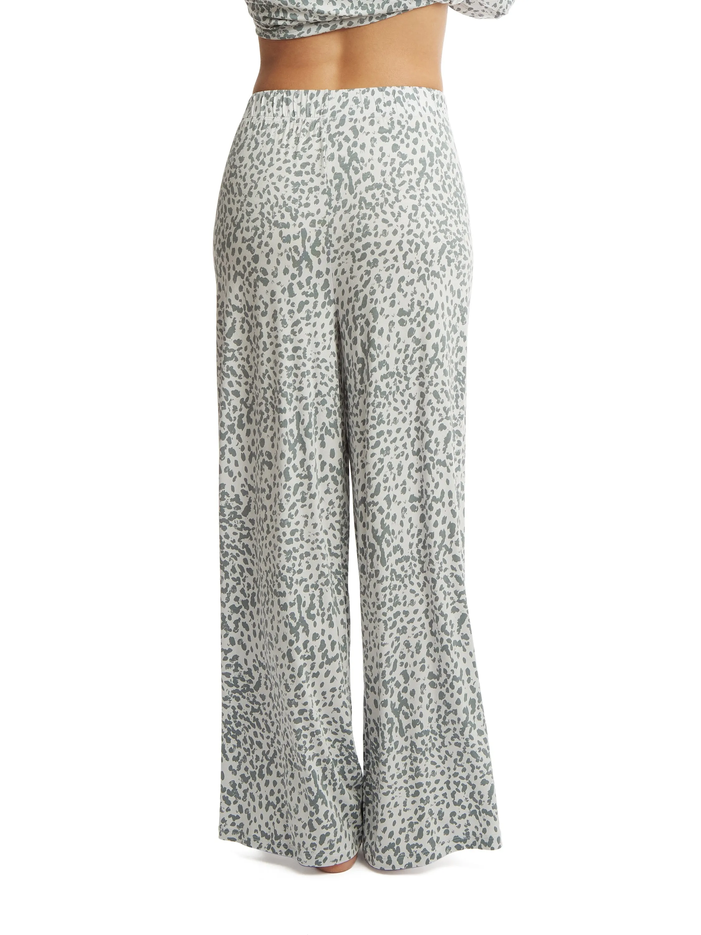 Unwind Pant Snow Leopard Sale