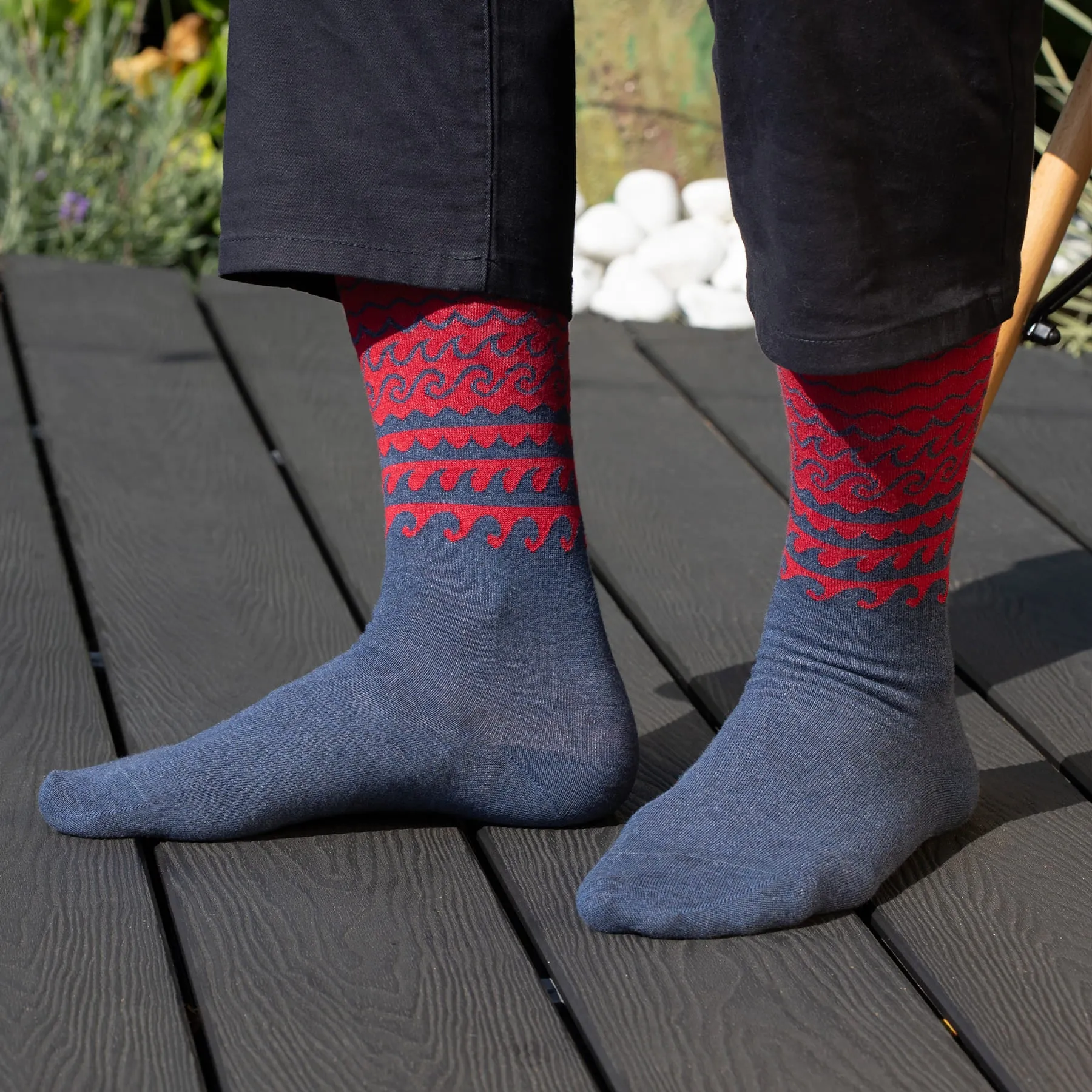 Wave Men's Socks - Red